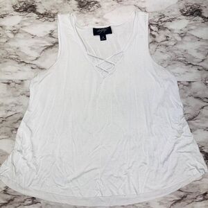 Day Trip | Raw Edge V-Neck Tank Top | White | Women's | M